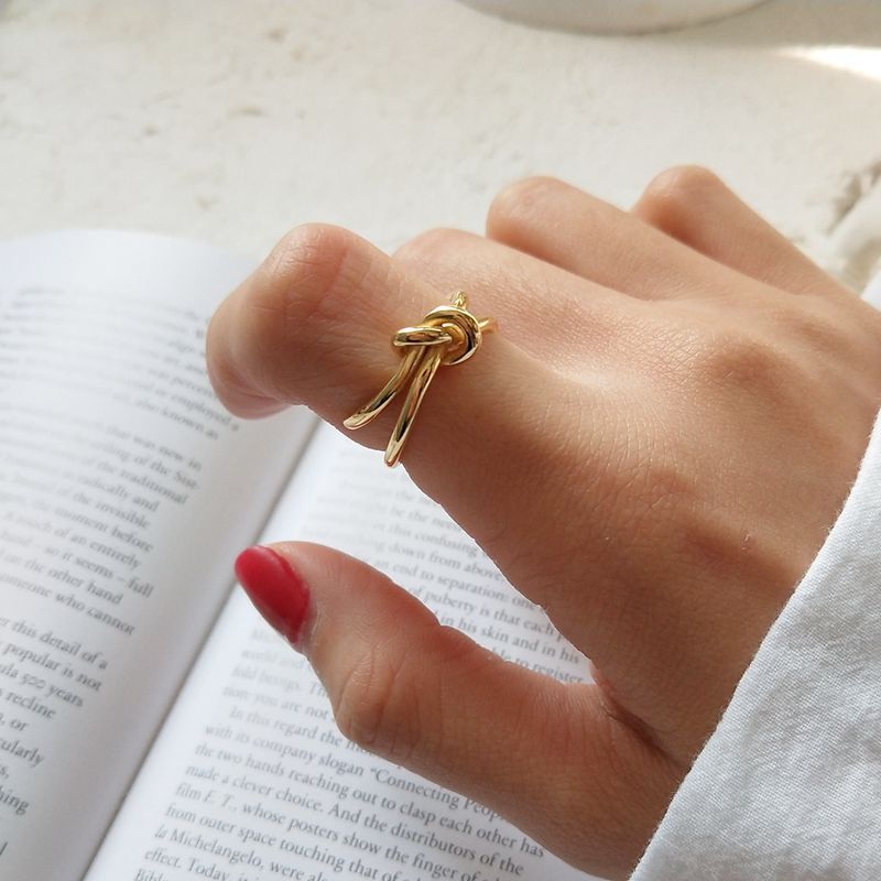 Knotted Ring (S925 Silver)