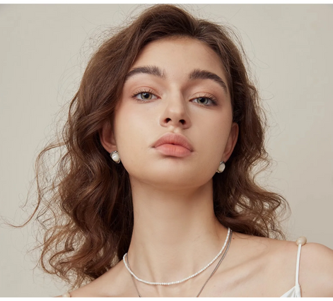 Greta Earrings - Mother-of-Pearl and 925 Silver 18k gold plating