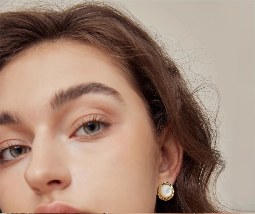 Greta Earrings - Mother-of-Pearl and 925 Silver 18k gold plating