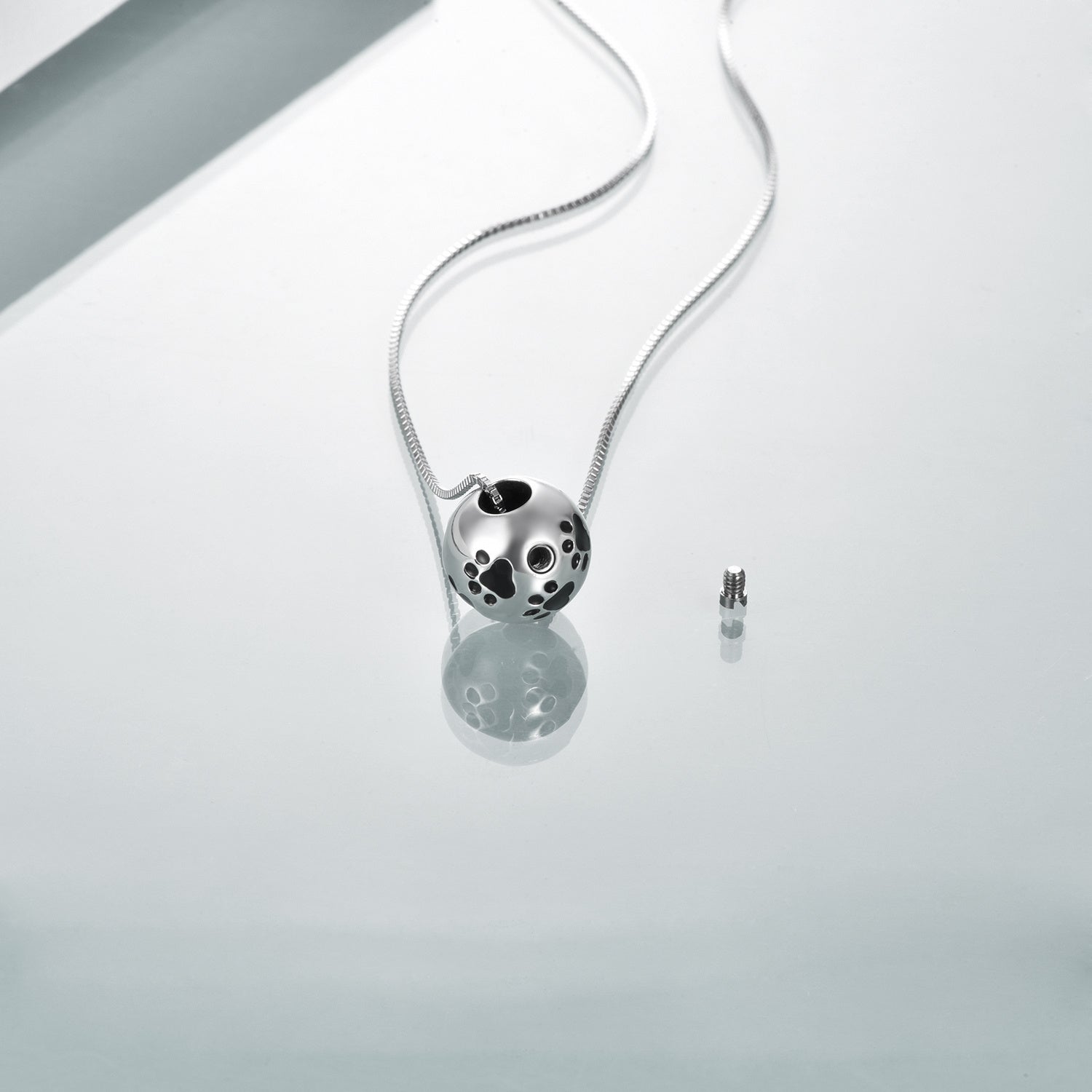 Max Memorial Necklace Dog Urn (S925 Silver)